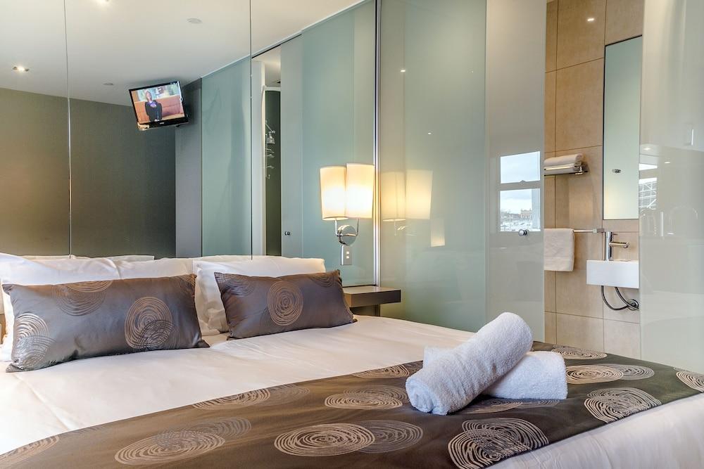 คอมฟี คิว อพาร์ตเมนต์ Aparthotel เมลเบิร์น ภายนอก รูปภาพ
